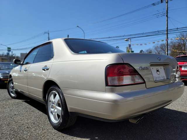 1996 Nissan Cedric – thumbnail 4