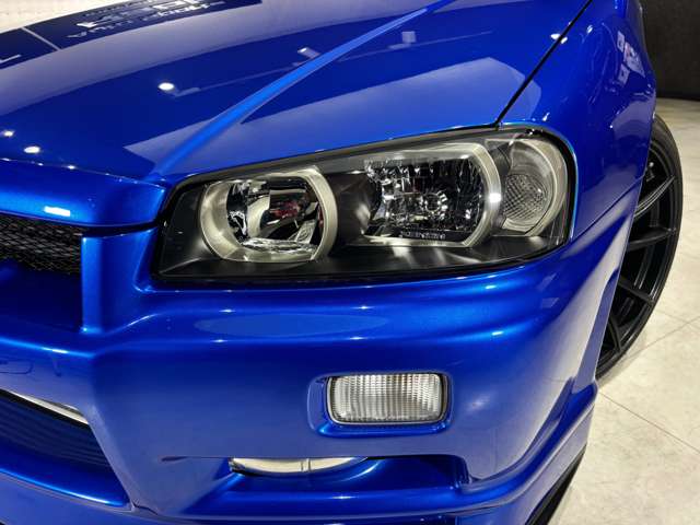 1998 Nissan Skyline Coupe – thumbnail 4