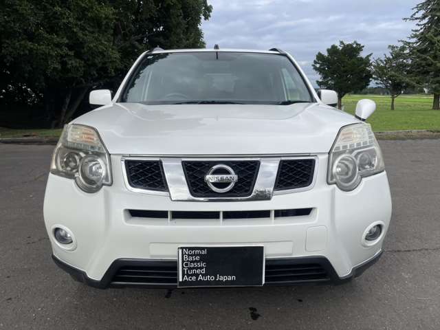 2011 Nissan X-Trail – thumbnail 2