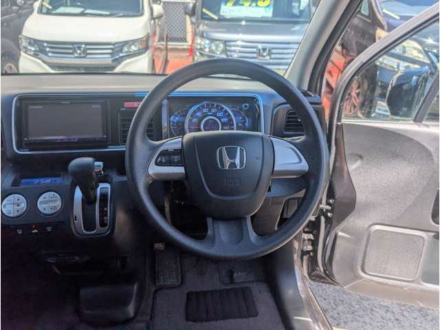 2011 Honda Life – thumbnail 3