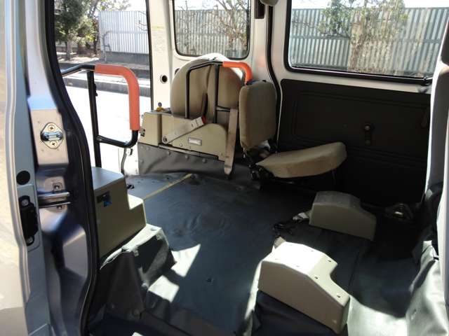 2011 Daihatsu Hijet Cargo – thumbnail 2