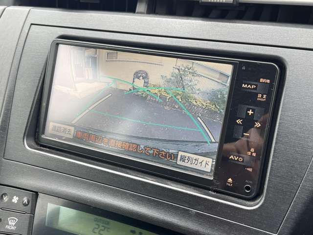 2010 Toyota Prius – thumbnail 3