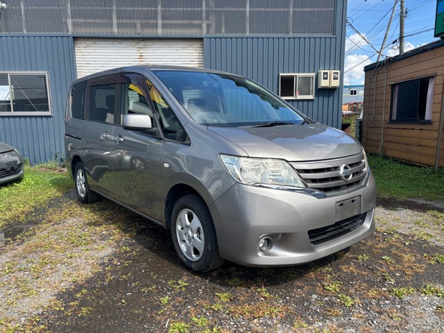2011 Nissan Serena – thumbnail 3