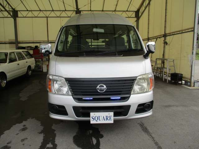 2010 Nissan Caravan – thumbnail 2