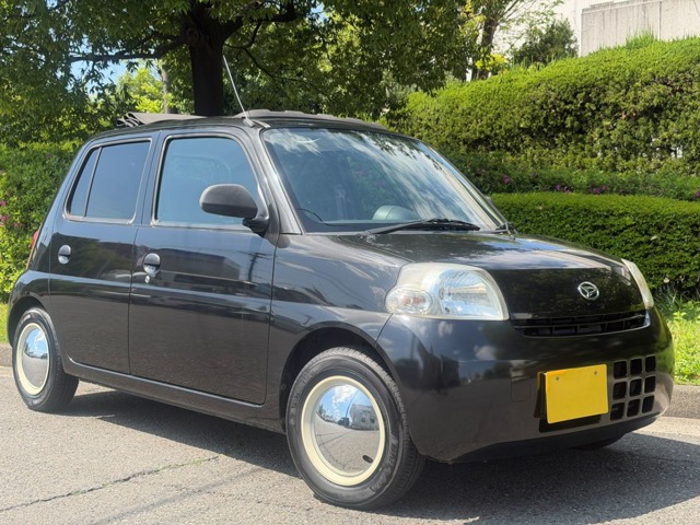 2011 Daihatsu Esse