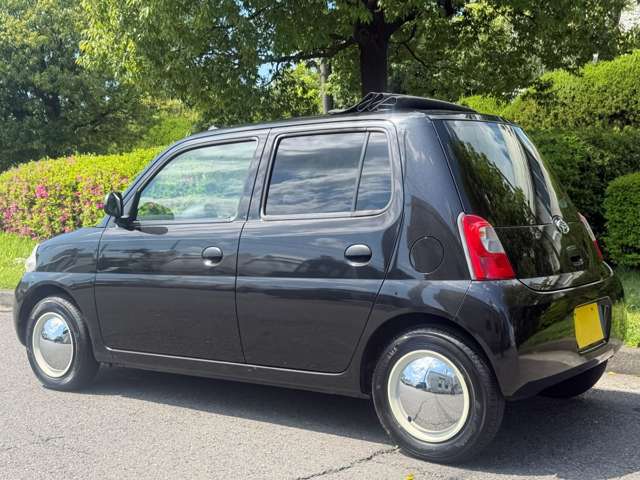 2011 Daihatsu Esse – thumbnail 2