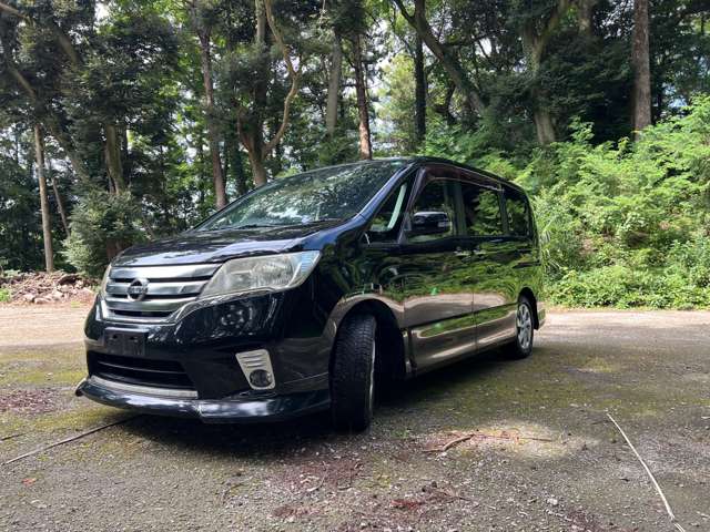 2011 Nissan Serena – thumbnail 4