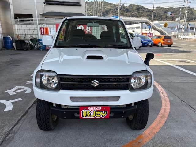 2011 Suzuki Jimny – thumbnail 2