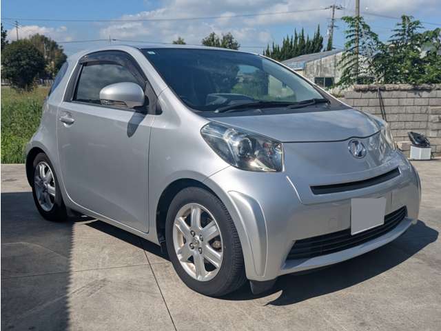 2008 Toyota iQ – thumbnail 3