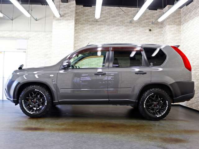 2011 Nissan X-Trail – thumbnail 2