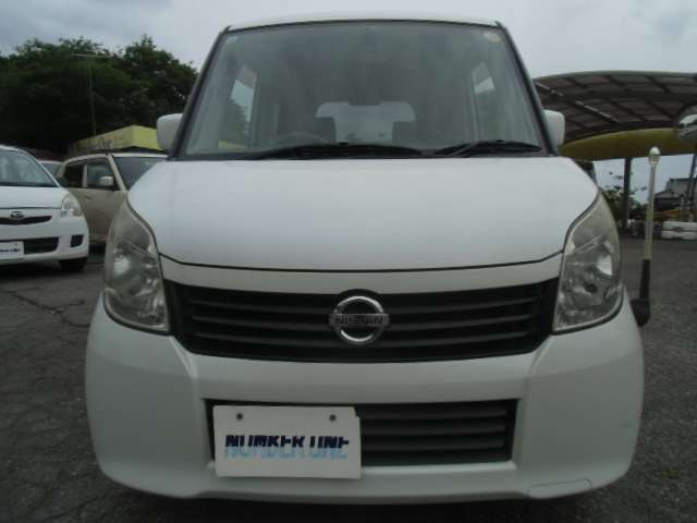 2011 Nissan Roox – thumbnail 3