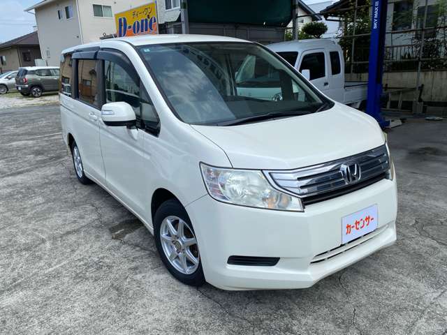 2011 Honda Stepwgn – thumbnail 4