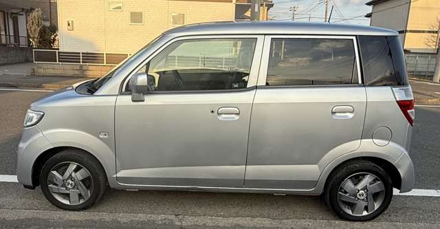 2011 Honda Zest – thumbnail 3
