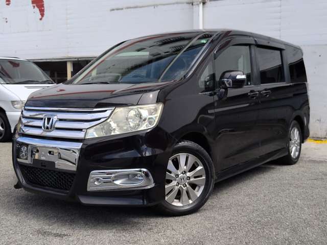 2011 Honda Stepwgn – thumbnail 3