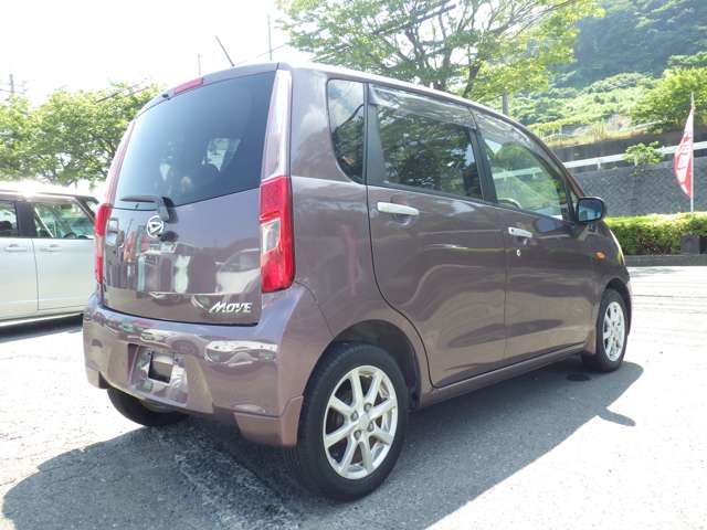 2011 Daihatsu Move – thumbnail 4