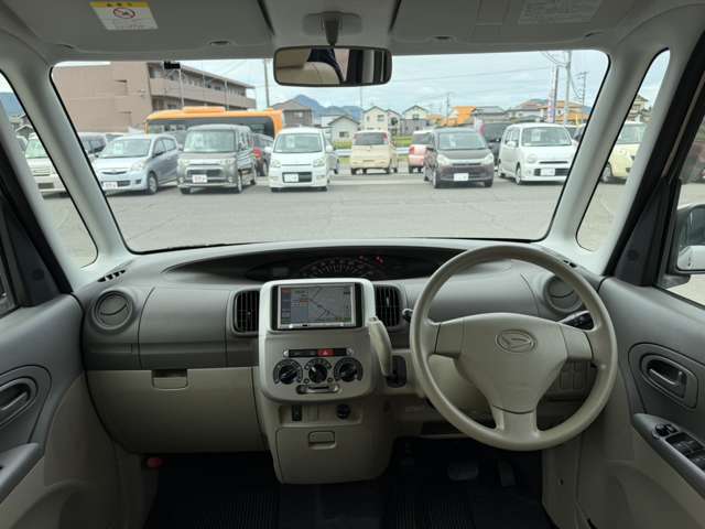 2011 Daihatsu Tanto – thumbnail 3