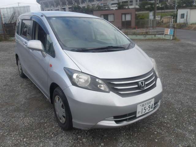 2009 Honda Freed – thumbnail 3