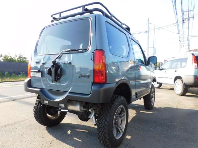 2006 Suzuki Jimny – thumbnail 3