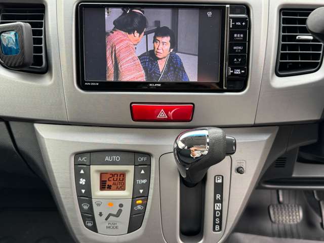 2011 Daihatsu Move – thumbnail 2