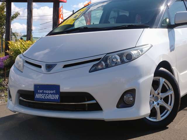 2011 Toyota Estima – thumbnail 2