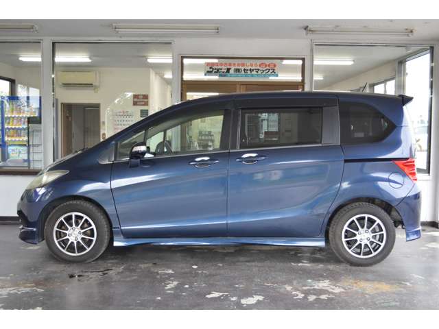 2010 Honda Freed – thumbnail 2