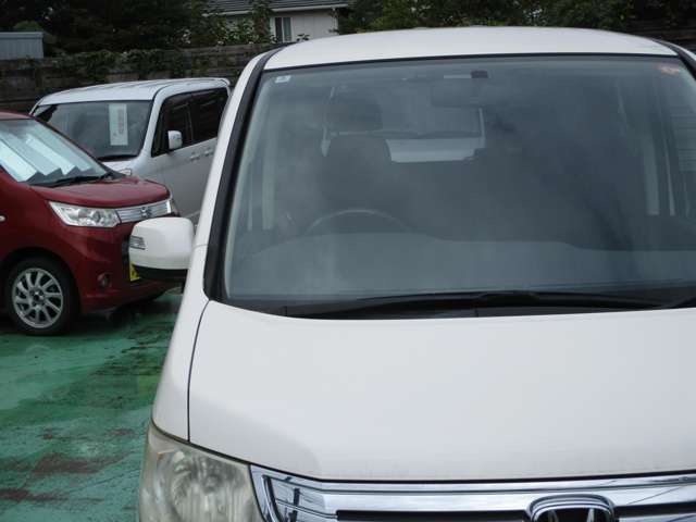 2010 Honda Stepwgn – thumbnail 4