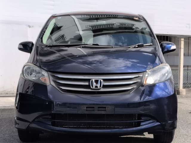 2010 Honda Freed – thumbnail 2