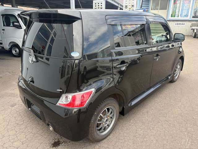 2008 Toyota bB – thumbnail 4
