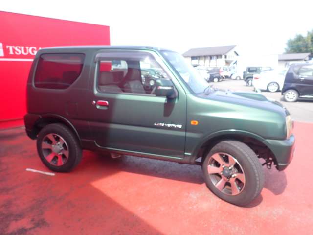 2010 Suzuki Jimny – thumbnail 4