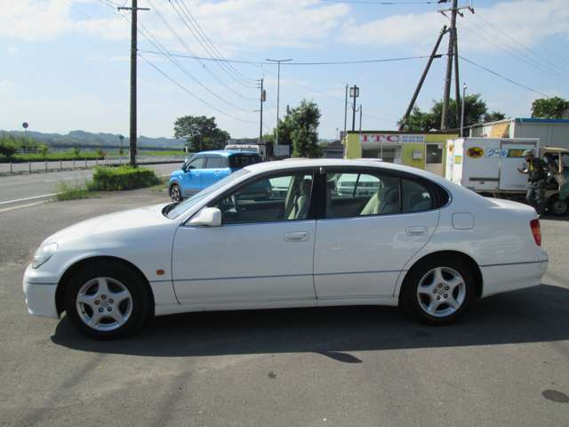 1998 Toyota Aristo – thumbnail 4