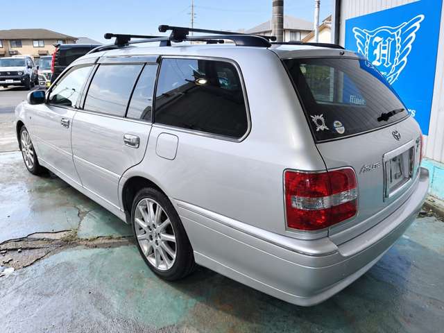2007 Toyota Crown Estate – thumbnail 2