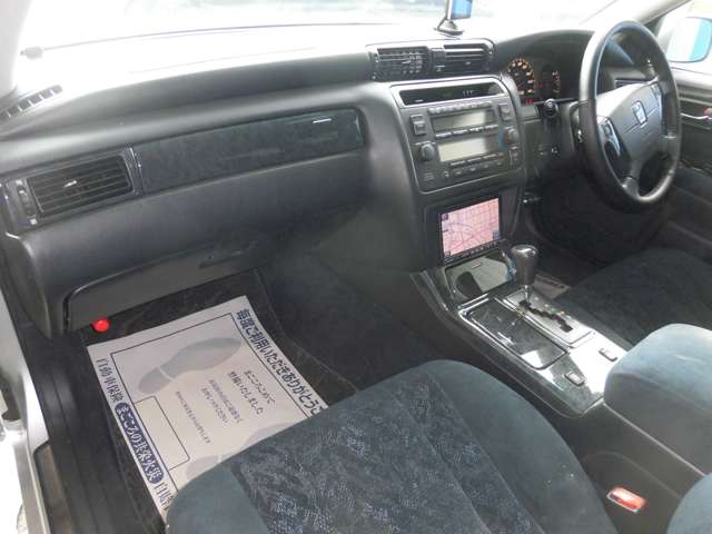2007 Toyota Crown Estate – thumbnail 3