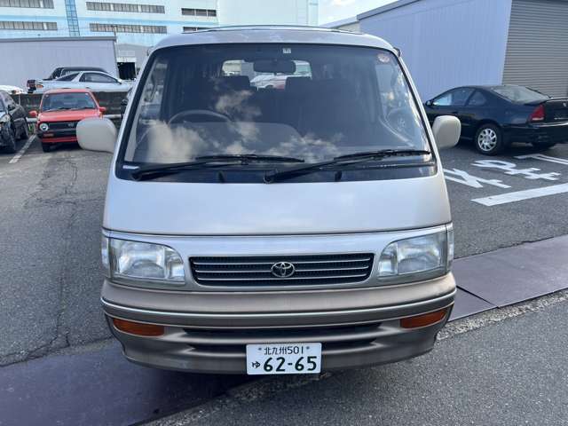 1994 Toyota Hiace – thumbnail 2