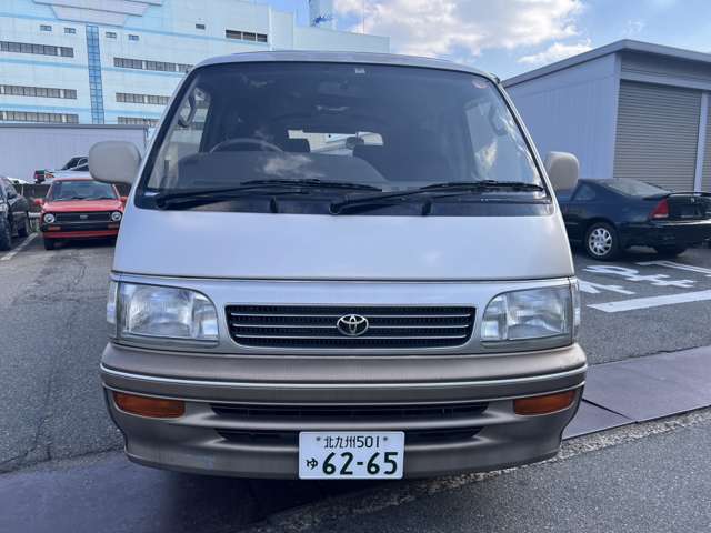 1994 Toyota Hiace – thumbnail 3
