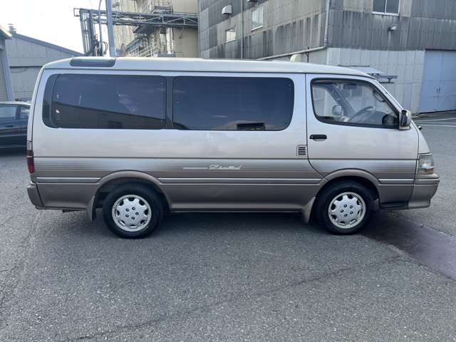 1994 Toyota Hiace – thumbnail 4