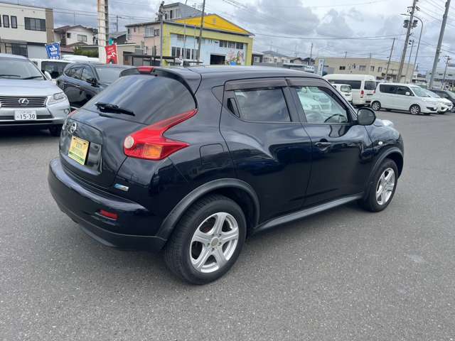 2011 Nissan Juke – thumbnail 4