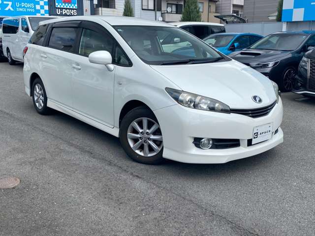 2011 Toyota Wish – thumbnail 2