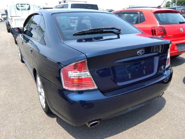 2005 Subaru Legacy B4 – thumbnail 2