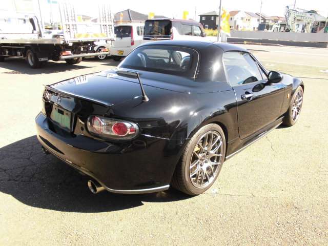 2007 Mazda Roadster – thumbnail 2