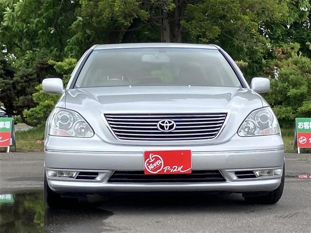 2005 Toyota Celsior – thumbnail 2