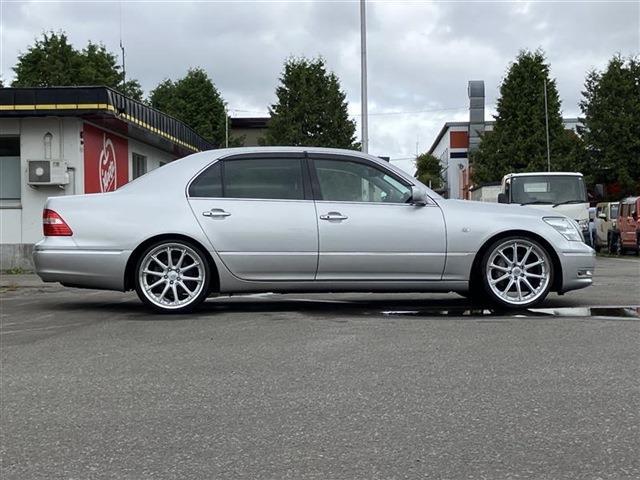 2005 Toyota Celsior – thumbnail 4