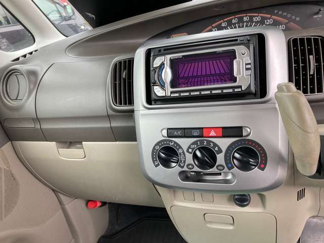 2010 Daihatsu Tanto – thumbnail 4