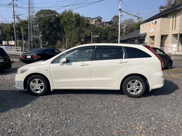 2010 Honda Stream – thumbnail 3