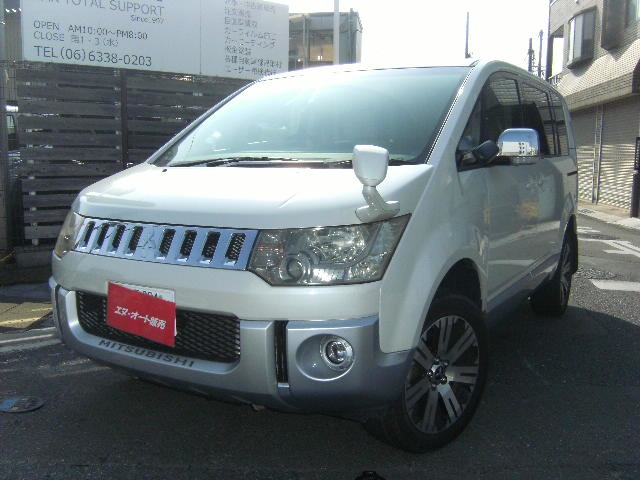 2010 Mitsubishi Delica D:5