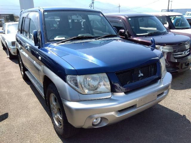 2003 Mitsubishi Pajero iO – thumbnail 4
