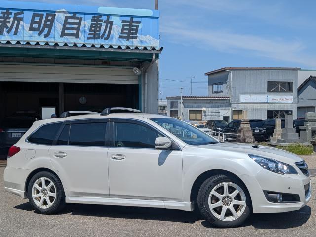 2009 Subaru Legacy Touring Wagon – thumbnail 4