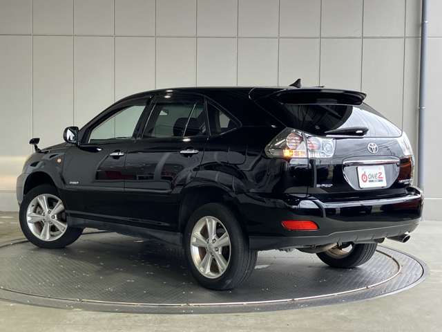 2010 Toyota Harrier Hybrid – thumbnail 3