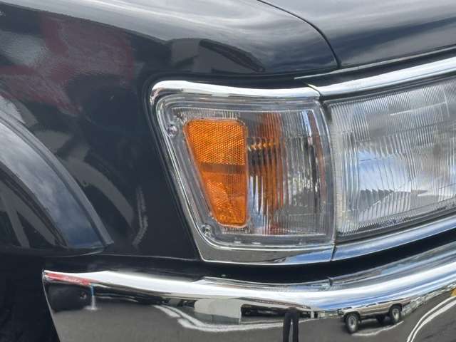 1995 Toyota Hilux Surf – thumbnail 4