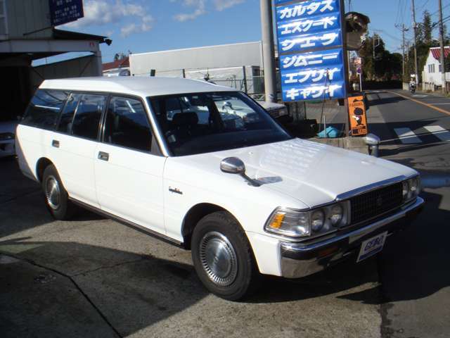1988 Toyota Crown Van – thumbnail 4