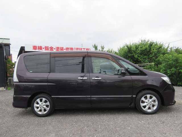 2011 Nissan Serena – thumbnail 3
